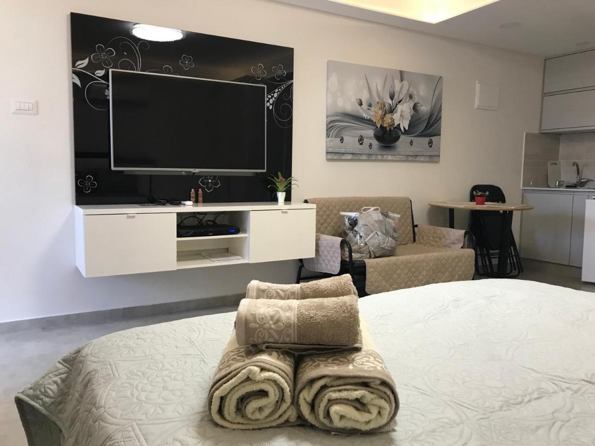 Coral Studio Vacation Apartment *